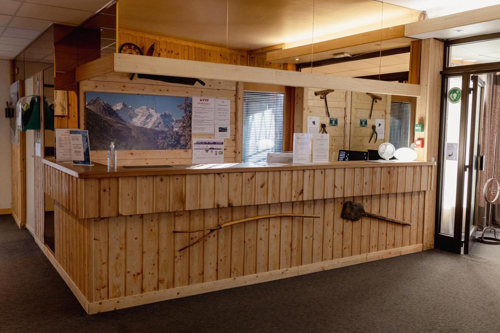 Vvf Serre Chevalier Briancon Le Monêtier-les-Bains Buitenkant foto